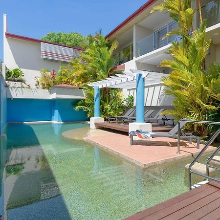 Macrossan House Boutique Holiday Apartments Port Douglas Bagian luar foto