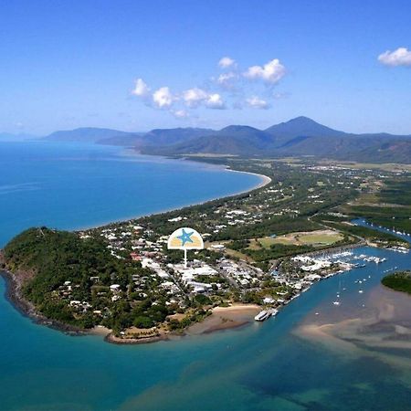 Macrossan House Boutique Holiday Apartments Port Douglas Bagian luar foto
