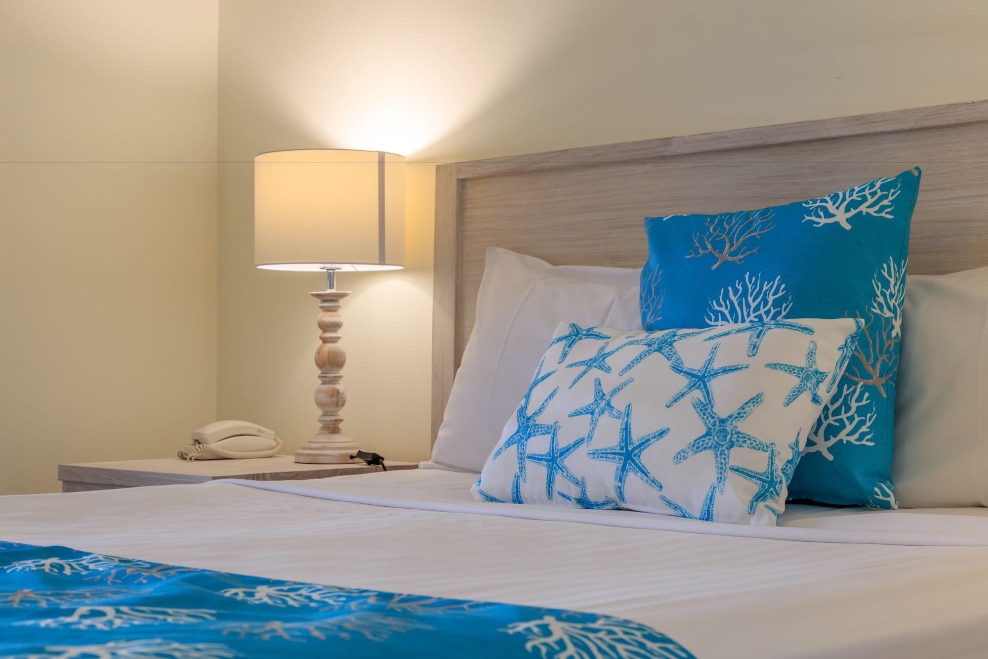 Macrossan House Boutique Holiday Apartments Port Douglas Bagian luar foto