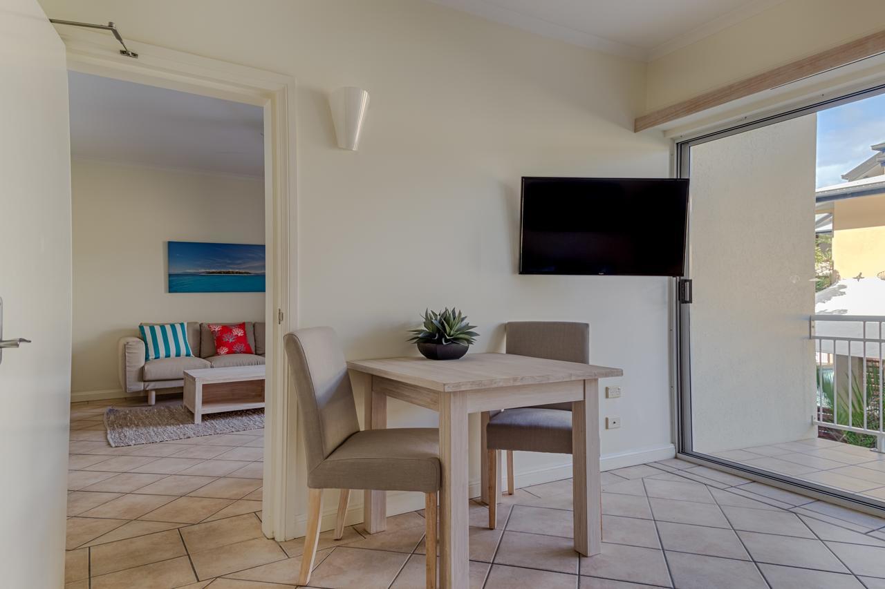 Macrossan House Boutique Holiday Apartments Port Douglas Bagian luar foto