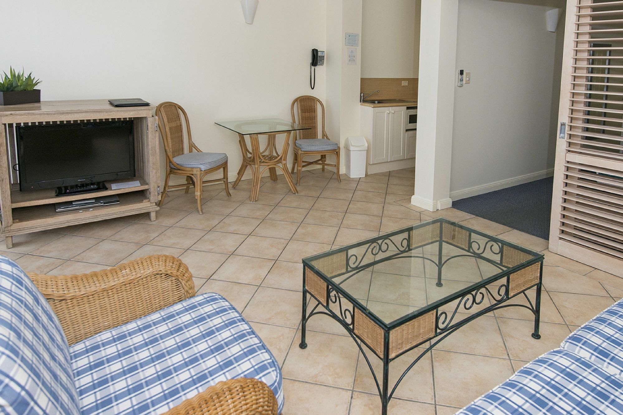Macrossan House Boutique Holiday Apartments Port Douglas Bagian luar foto