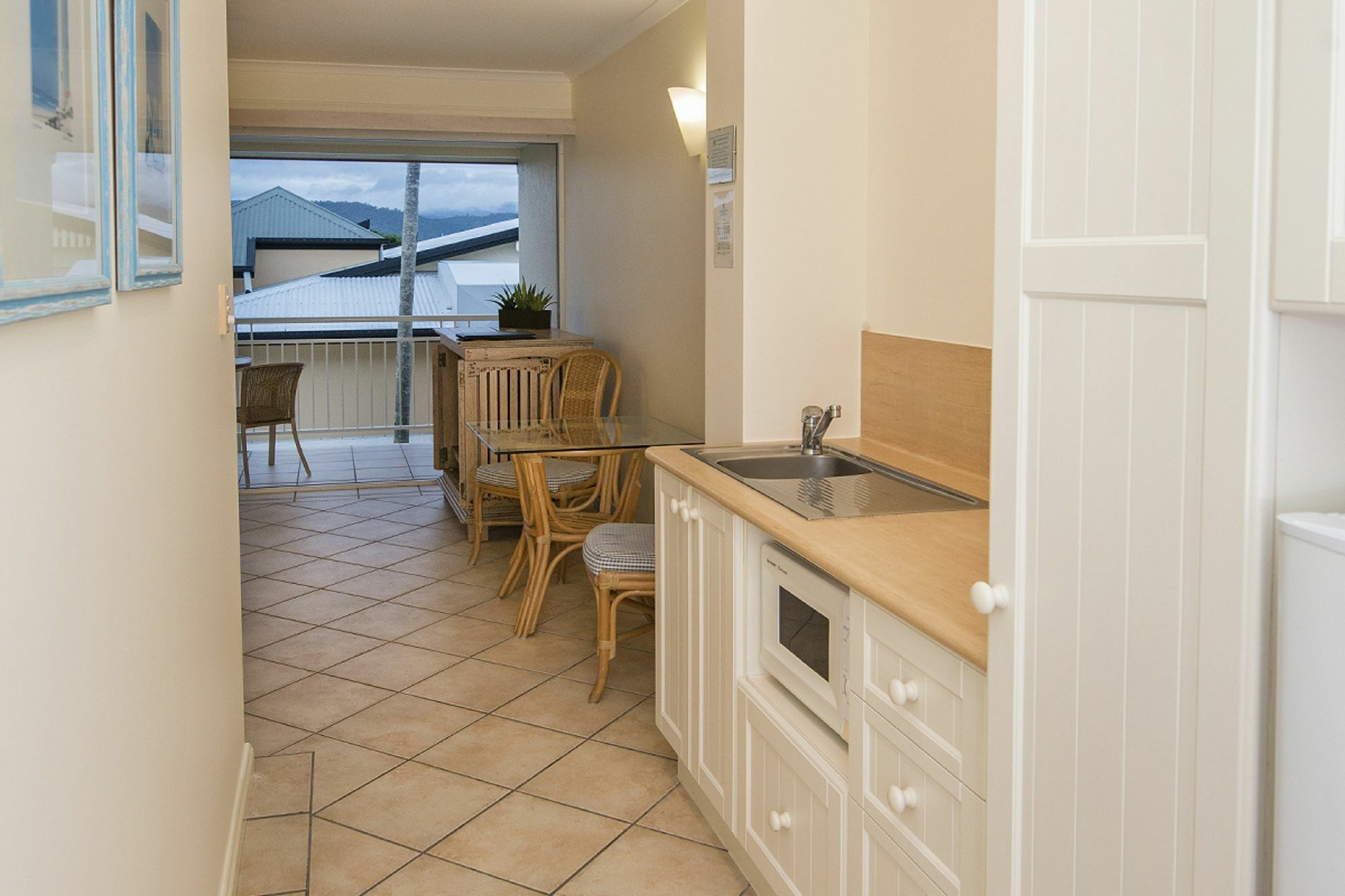 Macrossan House Boutique Holiday Apartments Port Douglas Bagian luar foto
